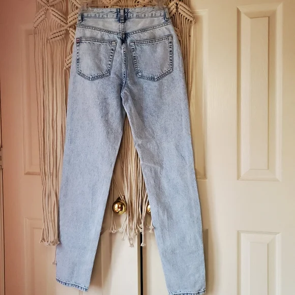 Urban Outfitters High Rise Jeans - Picture 5 of 6